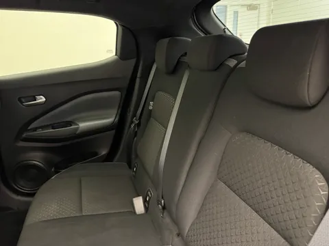 DA69CKX Nissan Juke 1.0 DiG-T N-Connecta 5dr Thumbnail #11