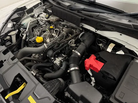 DA69CKX Nissan Juke 1.0 DiG-T N-Connecta 5dr Thumbnail #29