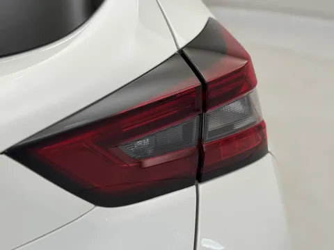 DA69CKX Nissan Juke 1.0 DiG-T N-Connecta 5dr Thumbnail #33