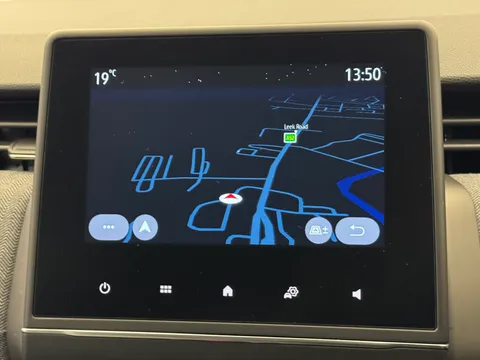 DU25XSX Renault Clio 1.6 E-TECH full hybrid 145 Techno 5dr Auto Thumbnail #14