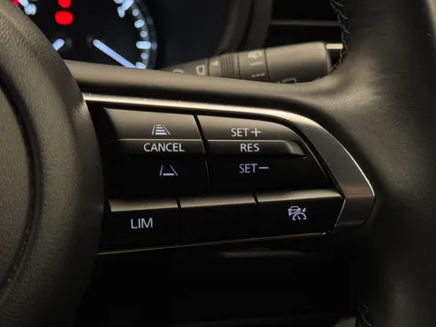 DP74SBV Mazda Mazda3 2.0 e-Skyactiv G MHEV Centre-Line 5dr Thumbnail #23