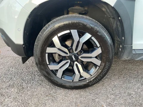 BK23PYX Dacia Duster 1.0 TCe 90 Journey 5dr Thumbnail #31