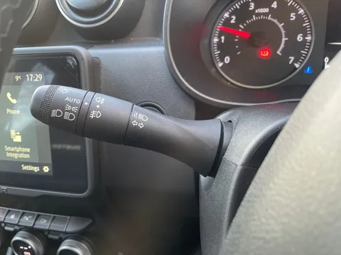 BK23PYX Dacia Duster 1.0 TCe 90 Journey 5dr Thumbnail #19