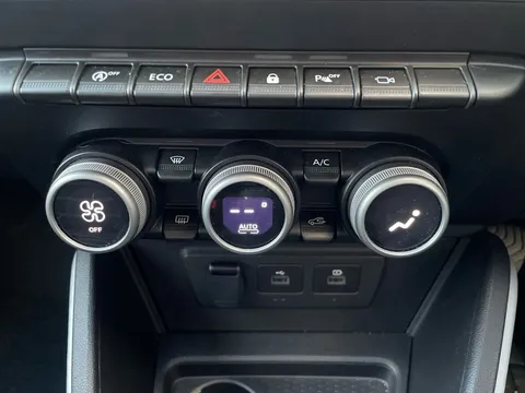 BK23PYX Dacia Duster 1.0 TCe 90 Journey 5dr Thumbnail #22