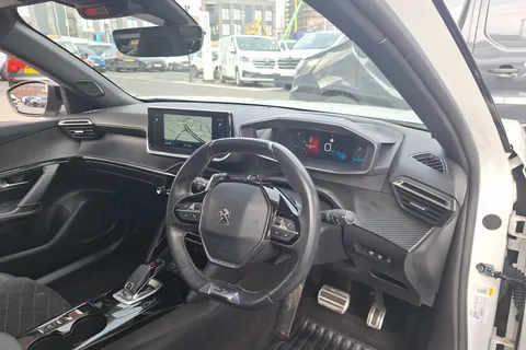 BF21WTL Peugeot 2008 1.2 PureTech 155 GT Premium 5dr EAT8 Thumbnail #21