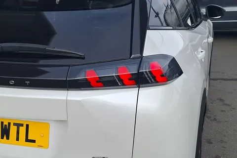 BF21WTL Peugeot 2008 1.2 PureTech 155 GT Premium 5dr EAT8 Thumbnail #25