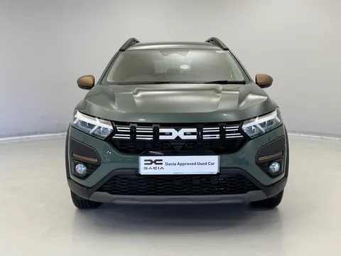 DP25NTG Dacia Jogger 1.6 HEV Extreme 5dr Auto Thumbnail #2