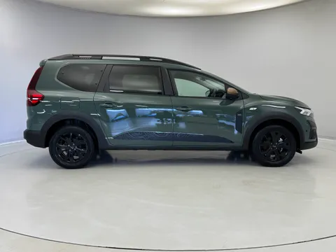 DP25NTG Dacia Jogger 1.6 HEV Extreme 5dr Auto Thumbnail #5