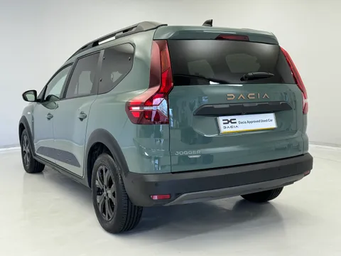 DP25NTG Dacia Jogger 1.6 HEV Extreme 5dr Auto Thumbnail #8