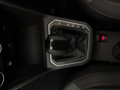 DP25NTG Dacia Jogger 1.6 HEV Extreme 5dr Auto Thumbnail #18