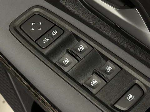 DP25NTG Dacia Jogger 1.6 HEV Extreme 5dr Auto Thumbnail #20