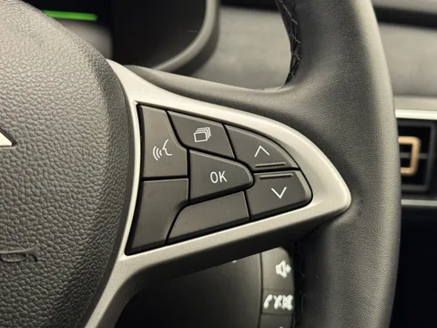 DP25NTG Dacia Jogger 1.6 HEV Extreme 5dr Auto Thumbnail #22