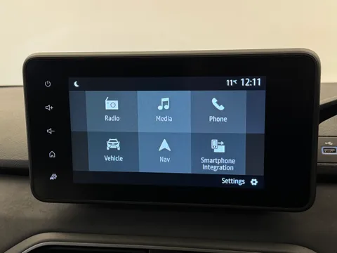 DP25NTG Dacia Jogger 1.6 HEV Extreme 5dr Auto Thumbnail #23