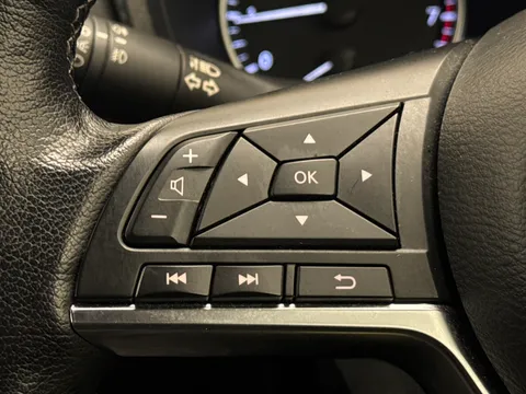 DX23ZGN Nissan Juke 1.0 DiG-T 114 Tekna 5dr Thumbnail #22