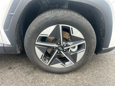 DY74RPX Hyundai Tucson 1.6T Hybrid Premium 5dr Auto Thumbnail #21