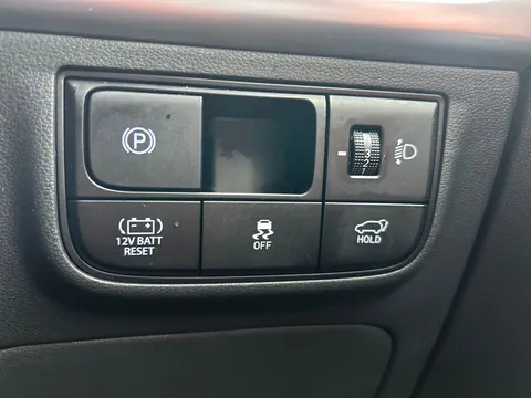 DY74RPX Hyundai Tucson 1.6T Hybrid Premium 5dr Auto Thumbnail #33