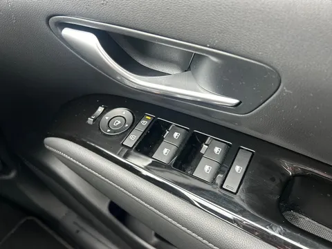 DY74RPX Hyundai Tucson 1.6T Hybrid Premium 5dr Auto Thumbnail #34