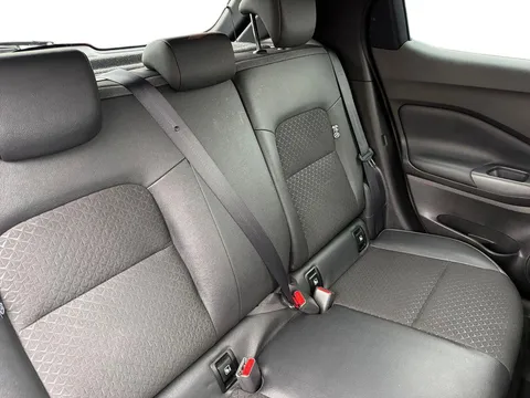 DY25KGE Nissan Juke 1.0 DiG-T N-Connecta 5dr DCT Thumbnail #16