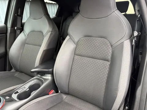 DY25KGE Nissan Juke 1.0 DiG-T N-Connecta 5dr DCT Thumbnail #17