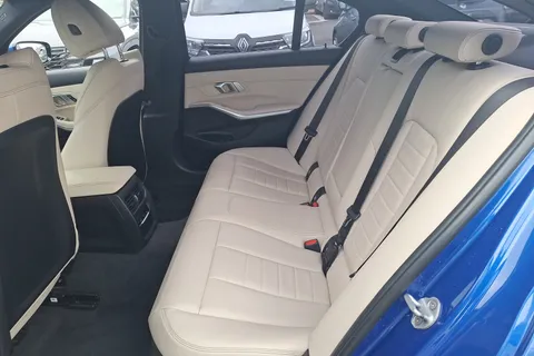 MJ70OMU BMW 3 Series 320d MHT M Sport 4dr Step Auto Thumbnail #10