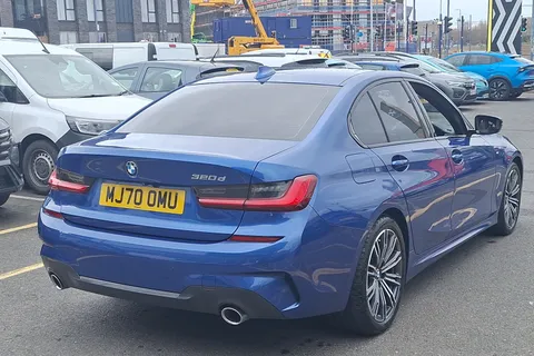 MJ70OMU BMW 3 Series 320d MHT M Sport 4dr Step Auto Thumbnail #22