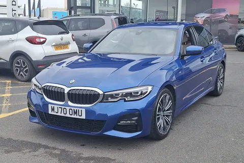 MJ70OMU BMW 3 Series 320d MHT M Sport 4dr Step Auto Thumbnail #16