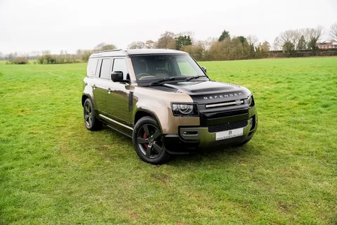PF70KHR Land Rover Defender 3.0 P400 X 110 5dr Auto [7 Seat] Thumbnail #3