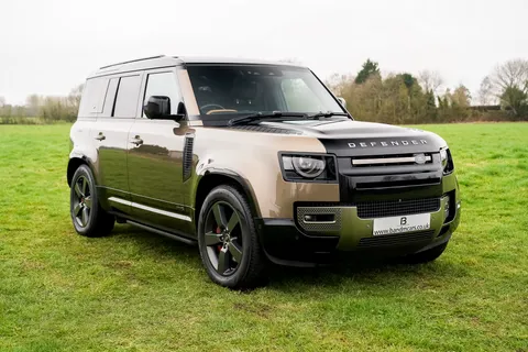 PF70KHR Land Rover Defender 3.0 P400 X 110 5dr Auto [7 Seat] Thumbnail #2