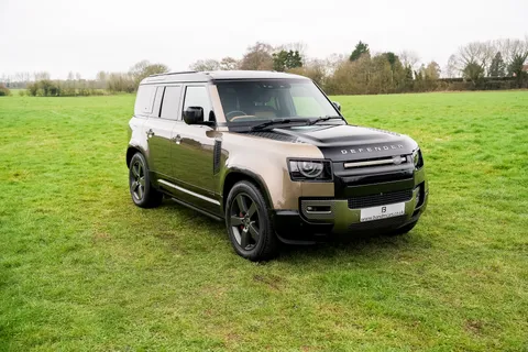 PF70KHR Land Rover Defender 3.0 P400 X 110 5dr Auto [7 Seat] Thumbnail #6