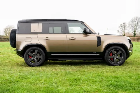 PF70KHR Land Rover Defender 3.0 P400 X 110 5dr Auto [7 Seat] Thumbnail #9