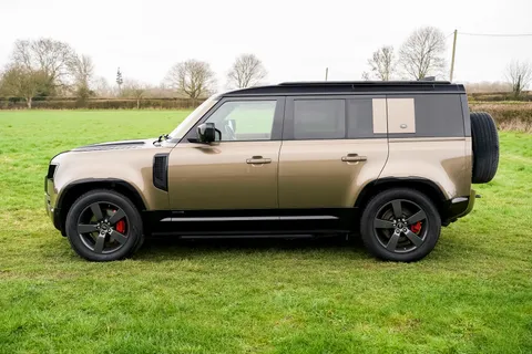 PF70KHR Land Rover Defender 3.0 P400 X 110 5dr Auto [7 Seat] Thumbnail #16