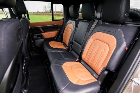 PF70KHR Land Rover Defender 3.0 P400 X 110 5dr Auto [7 Seat] Thumbnail #50