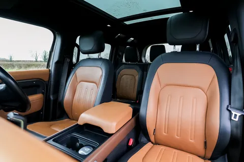 PF70KHR Land Rover Defender 3.0 P400 X 110 5dr Auto [7 Seat] Thumbnail #47