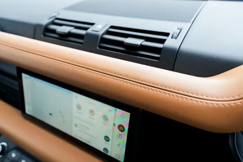 PF70KHR Land Rover Defender 3.0 P400 X 110 5dr Auto [7 Seat] Thumbnail #81