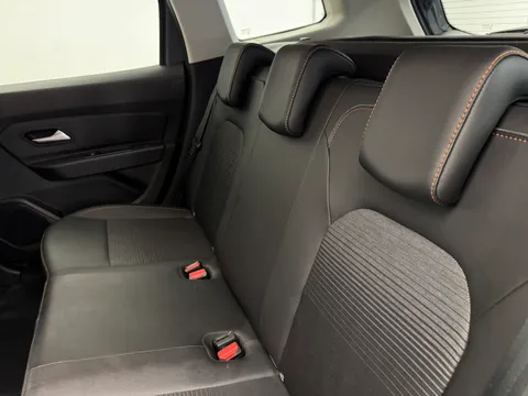 DU72YKF Dacia Duster 1.0 TCe 90 Extreme SE 5dr Thumbnail #10