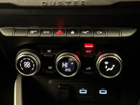 DU72YKF Dacia Duster 1.0 TCe 90 Extreme SE 5dr Thumbnail #27