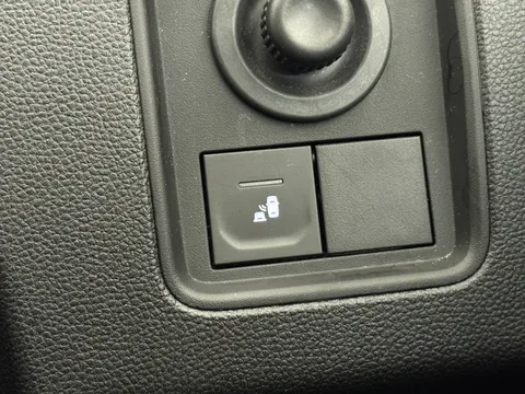 DU72YKF Dacia Duster 1.0 TCe 90 Extreme SE 5dr Thumbnail #29