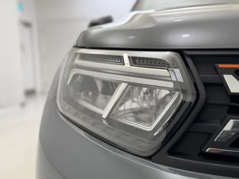 DU72YKF Dacia Duster 1.0 TCe 90 Extreme SE 5dr Thumbnail #33