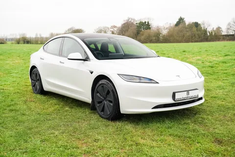 ML25XSD Tesla Model 3 RWD 4dr Auto Thumbnail #2