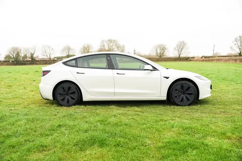 ML25XSD Tesla Model 3 RWD 4dr Auto Thumbnail #4
