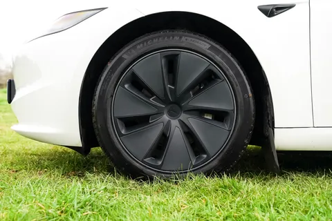 ML25XSD Tesla Model 3 RWD 4dr Auto Thumbnail #16