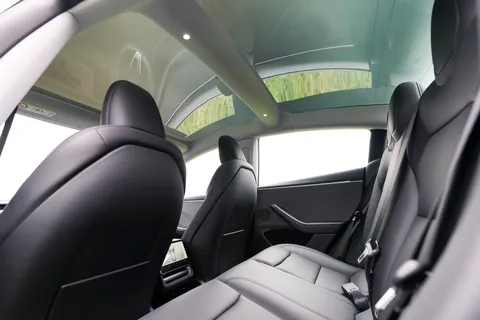 ML25XSD Tesla Model 3 RWD 4dr Auto Thumbnail #36