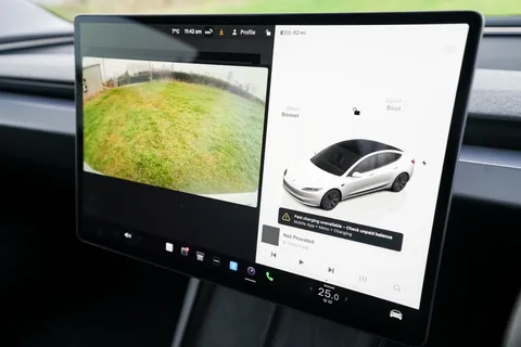 ML25XSD Tesla Model 3 RWD 4dr Auto Thumbnail #52