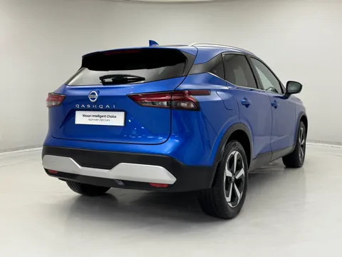 DX22YWA Nissan Qashqai 1.3 DiG-T MH 158 N-Connecta [Glass Rf] 5dr Xtronic Thumbnail #8