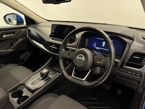 DX22YWA Nissan Qashqai 1.3 DiG-T MH 158 N-Connecta [Glass Rf] 5dr Xtronic Thumbnail #20