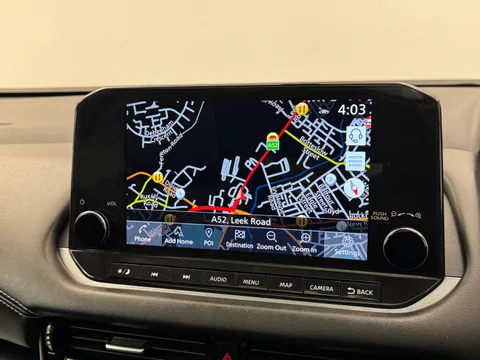 DX22YWA Nissan Qashqai 1.3 DiG-T MH 158 N-Connecta [Glass Rf] 5dr Xtronic Thumbnail #25