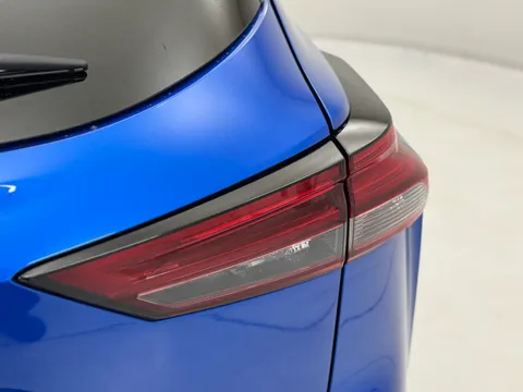 DX22YWA Nissan Qashqai 1.3 DiG-T MH 158 N-Connecta [Glass Rf] 5dr Xtronic Thumbnail #33