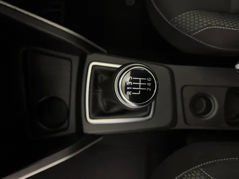 DP72HJC Dacia Duster 1.3 TCe 130 Prestige 5dr Thumbnail #15