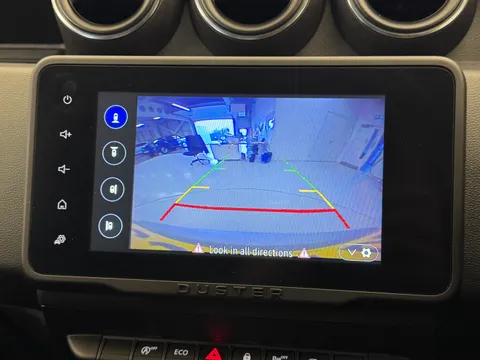 DP72HJC Dacia Duster 1.3 TCe 130 Prestige 5dr Thumbnail #25