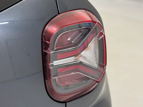 DP72HJC Dacia Duster 1.3 TCe 130 Prestige 5dr Thumbnail #33